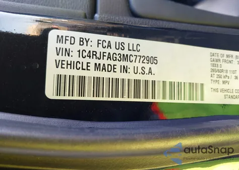 2021 Jeep Grand Cherokee Laredo E 4X4 from USA, damaged, VIN 1C4RJFAG3MC772905